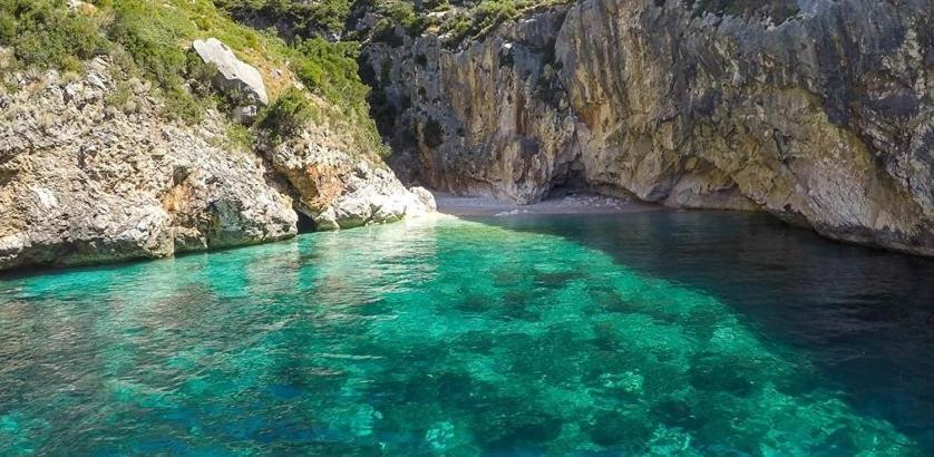 Relax Rental Vlore Bagian luar foto