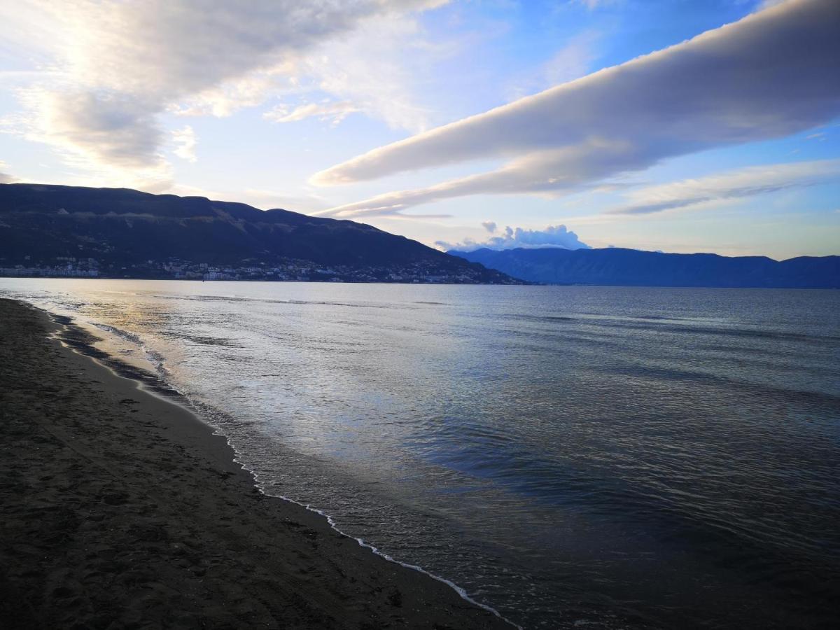 Relax Rental Vlore Bagian luar foto