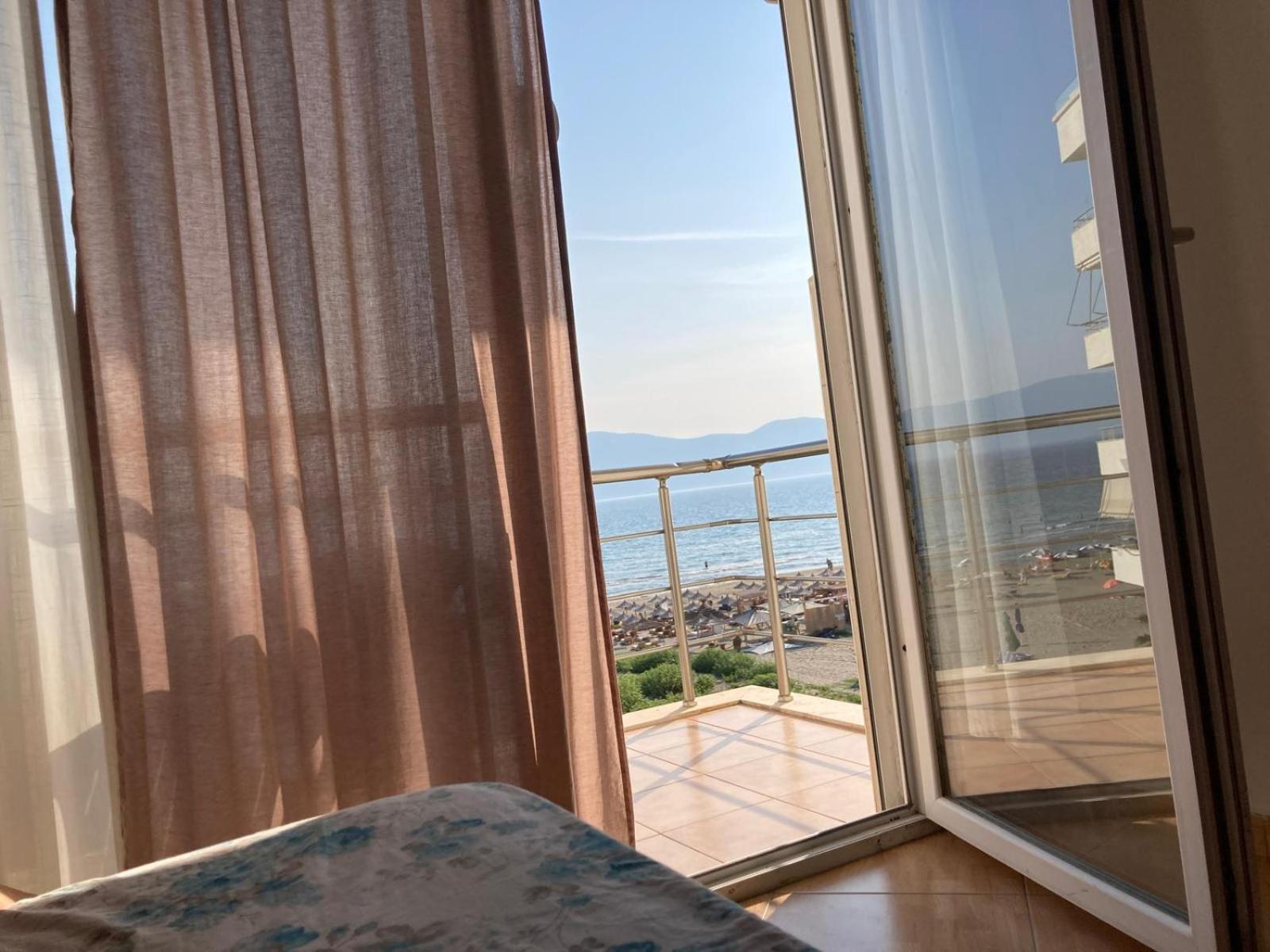 Relax Rental Vlore Bagian luar foto